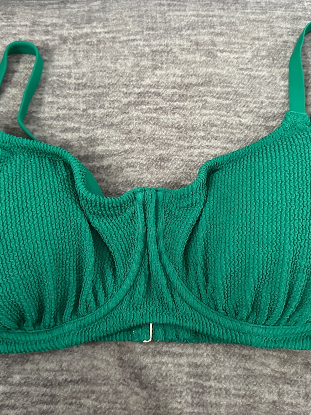 Shade & Shore Green Textured Underwire Swim Top
